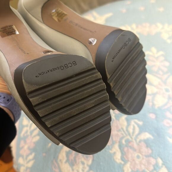 *BCBGeneration* Sz 8.5M Grey Woven Peep Toe Platform Leather Platform Heels - Picture 7 of 8